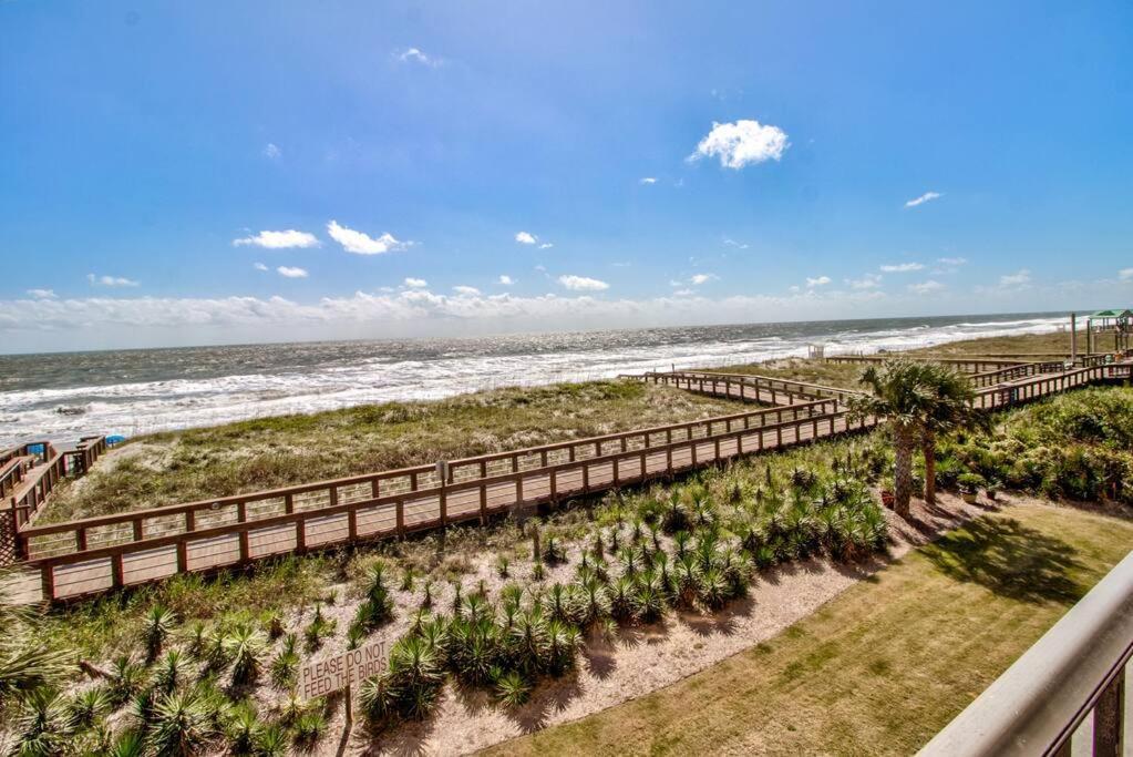 Апартаменты Oceanfront * Pool * Elevator * Boardwalk Каролина-бич Экстерьер фото